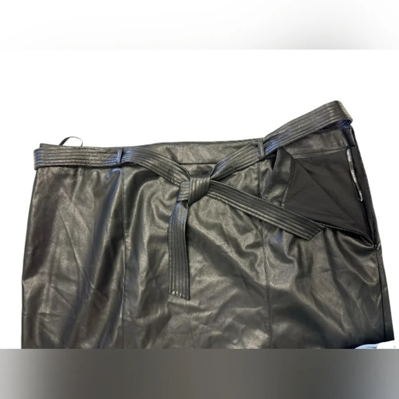 Calvin Klein NWT Black Skirt Midi Pleather Plus Size 22W - Picture 5 of 10